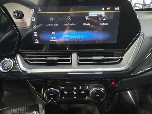 New 2026 Chevrolet Trax RS w/ Sunroof Package image 20