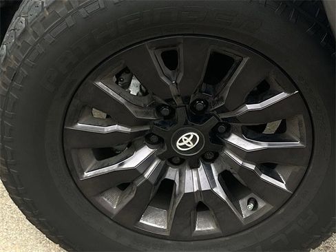 Used 2023 Toyota Tacoma Limited image 10