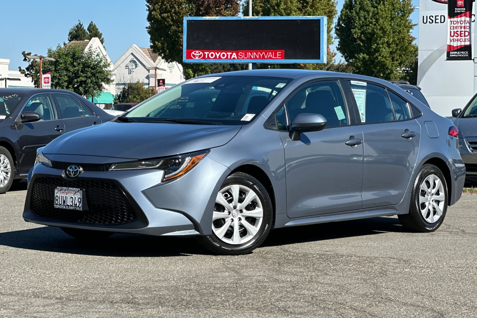 Certified 2021 Toyota Corolla LE w/ Carpet Mat Package (TMS) FWD image 2
