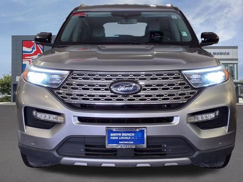 Certified 2023 Ford Explorer Limited RWD image 2
