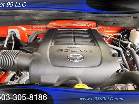 Used 2016 Toyota Tundra SR5 w/ TRD Off Road Package AWD/4WD image 19