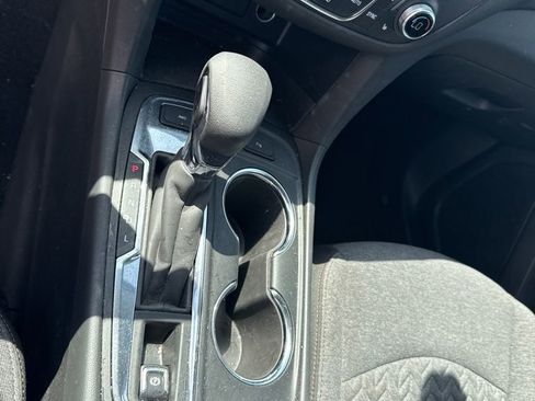 Used 2022 Chevrolet Equinox LT image 19