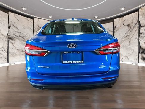 Used 2019 Ford Fusion SE FWD image 3