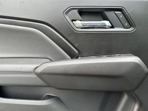 New 2025 GMC Canyon Elevation w/ Convenience Package image 9