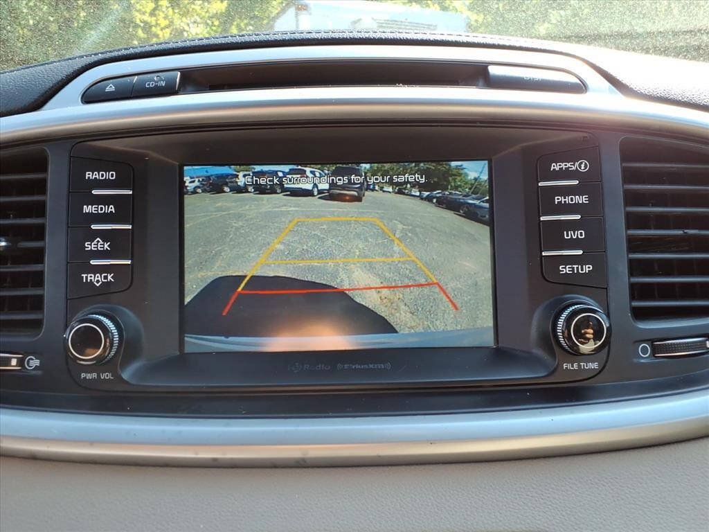 Used 2017 Kia Sorento FWD w/ LX Convenience Package image 19