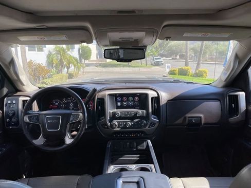 Used 2015 GMC Sierra 2500 Denali w/ Duramax Plus Package image 16