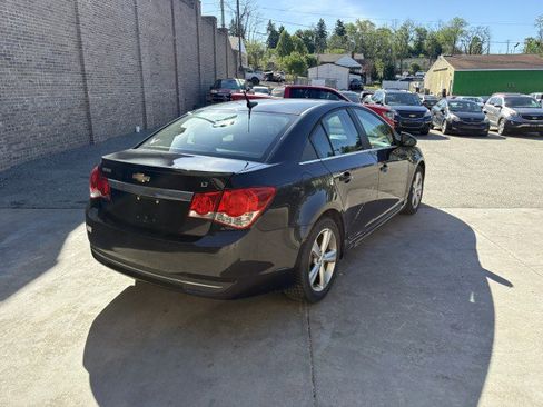 Used 2014 Chevrolet Cruze LT w/ RS Package FWD image 2