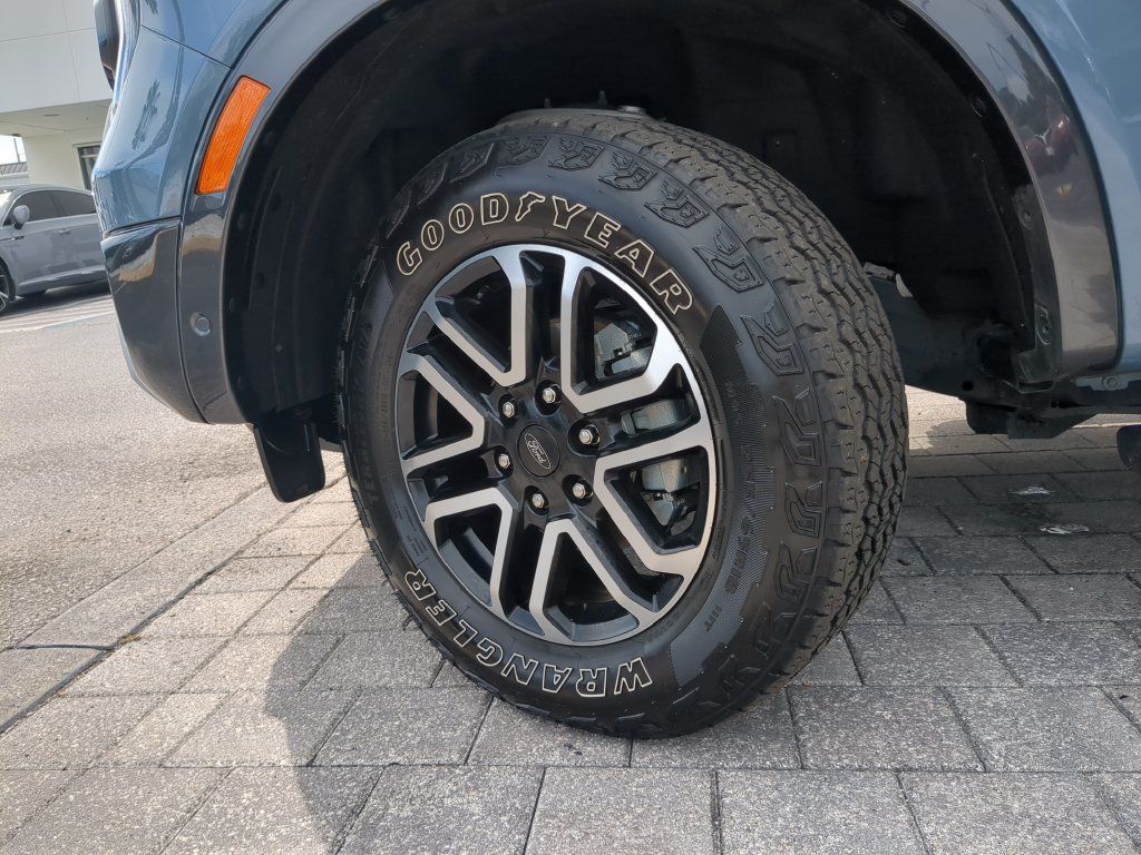 Used 2024 Ford Ranger Lariat w/ FX4 Off-Road Package AWD/4WD image 35