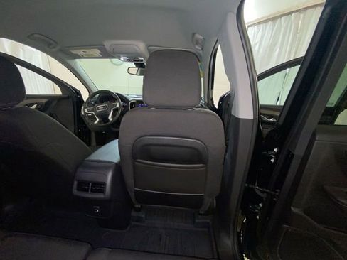 Used 2024 GMC Terrain SLE w/ Driver Convenience Package FWD image 36