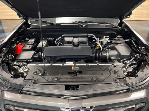 Used 2025 Chevrolet Colorado Z71 w/ Technology Package image 20