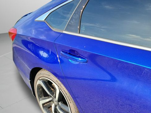 Used 2019 Honda Accord Sport image 18