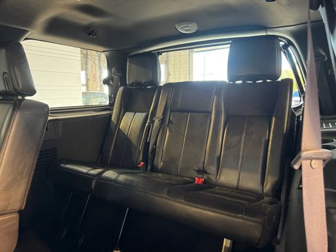 Used 2010 Ford Expedition Limited image 25