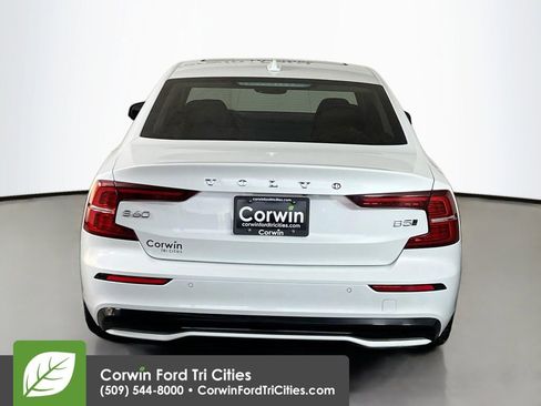 Used 2024 Volvo S60 B5 Plus image 12