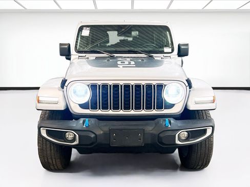 Used 2024 Jeep Wrangler Unlimited Sahara w/ Safety Group AWD/4WD image 23