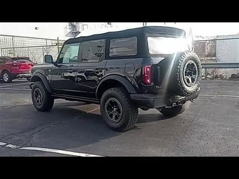 Used 2021 Ford Bronco Badlands image 6