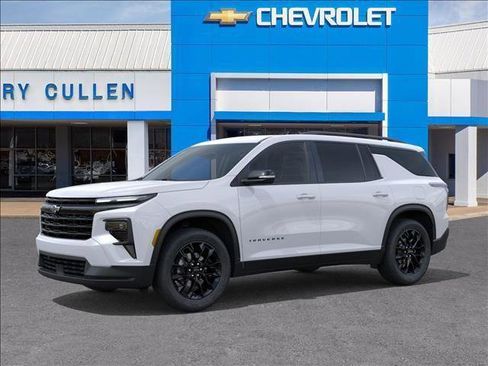 New 2026 Chevrolet Traverse LT w/ Midnight/Sport Edition FWD image 2