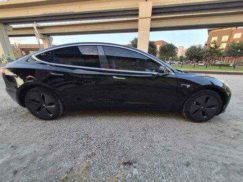 Used 2019 Tesla Model 3 RWD image 7