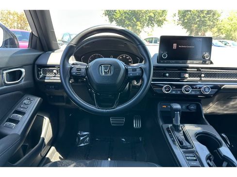 Used 2025 Honda Civic Sport image 14