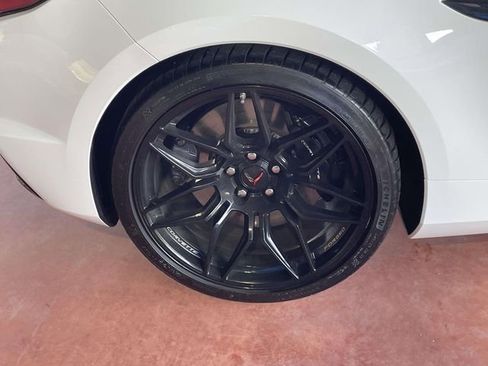 Used 2024 Chevrolet Corvette Z06 w/ Stealth Interior Trim Package RWD image 9