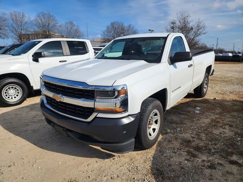 Used 2018 Chevrolet Silverado 1500 W/T w/ Trailering Package image 3