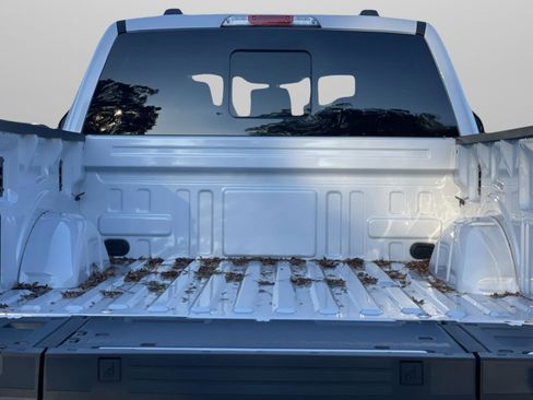 New 2025 Ford F150 Lariat w/ Equipment Group 502A High image 28