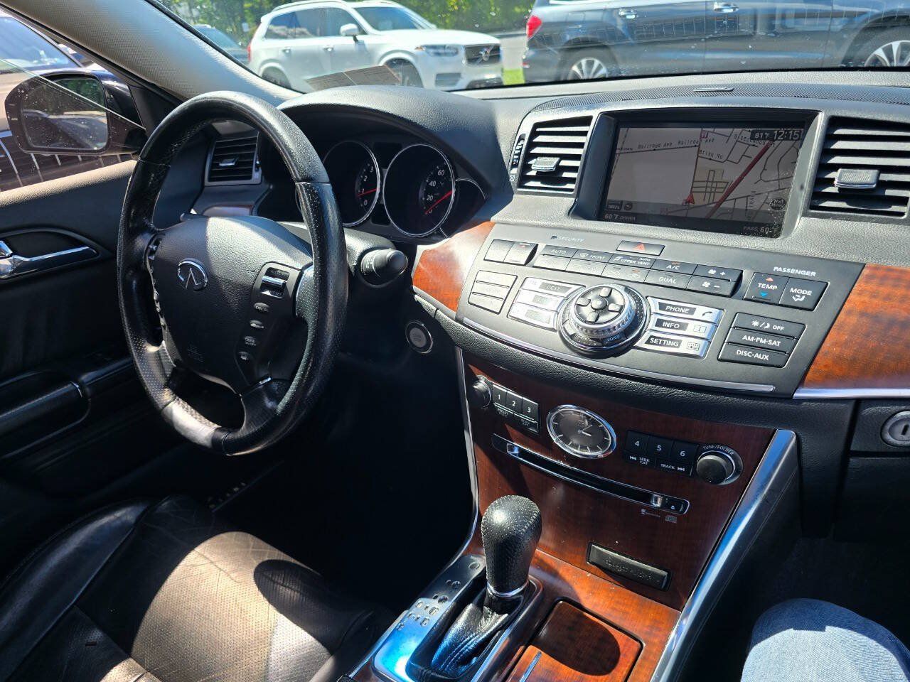 Used 2010 INFINITI M35 x w/ Technology Pkg AWD/4WD image 32