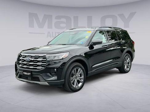 Certified 2026 Ford Explorer Active w/ Active Comfort Package AWD/4WD image 1