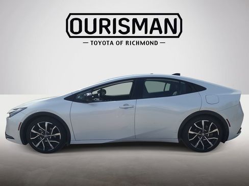 Used 2023 Toyota Prius Prime FWD image 6