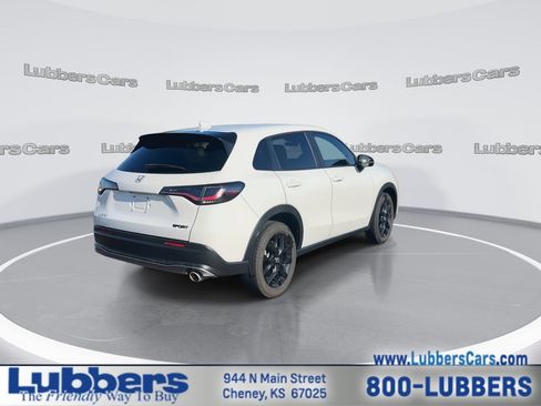 Used 2023 Honda HR-V Sport image 8
