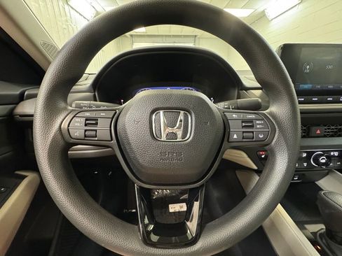 New 2025 Honda Accord SE image 27