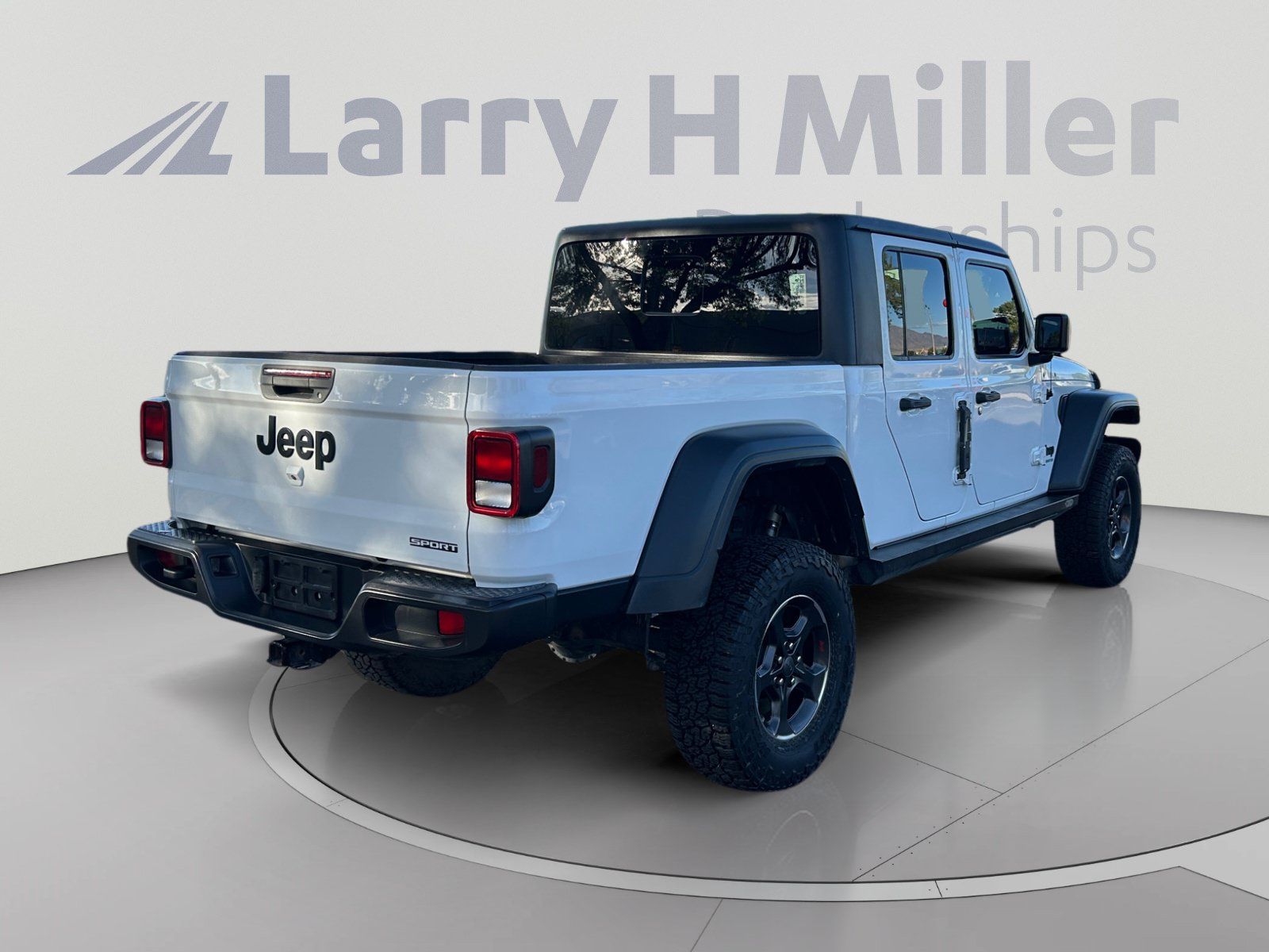 Used 2020 Jeep Gladiator Sport w/ Quick Order Package 24S AWD/4WD image 5