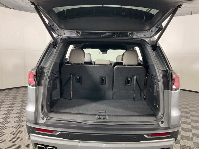 Used 2025 GMC Acadia Elevation w/ Elevation Premium Package FWD image 35