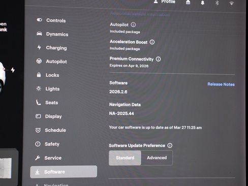 Used 2021 Tesla Model Y Long Range image 16