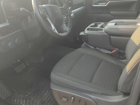 Used 2026 Chevrolet Silverado 1500 RST AWD/4WD image 9