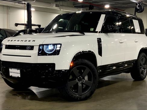 New 2026 Land Rover Defender 110 X-Dynamic SE image 1