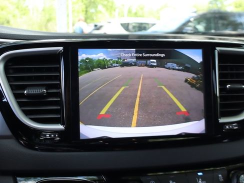 Used 2026 Chrysler Pacifica Select FWD image 20