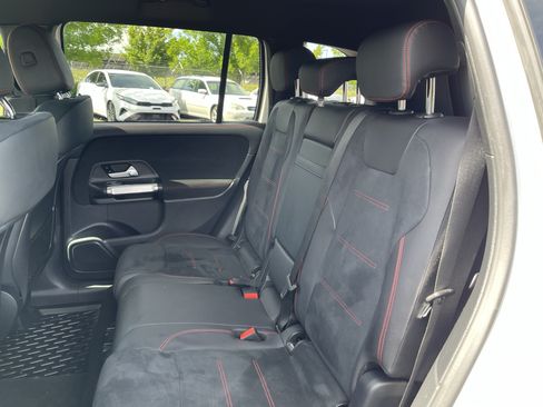 Used 2023 Mercedes-Benz GLB 250 4MATIC image 15