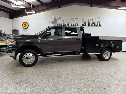 Used 2021 RAM 5500 Tradesman w/ Towing Technology Group AWD/4WD image 2