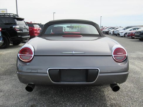 Used 2003 Ford Thunderbird Deluxe image 5