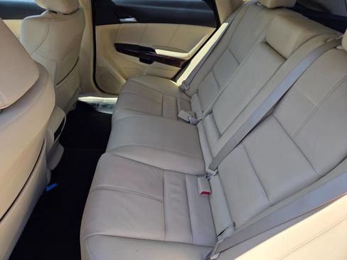 Used 2010 Honda Crosstour EX-L image 21