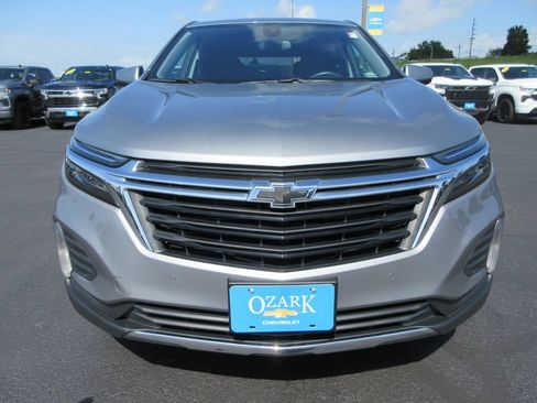 Used 2024 Chevrolet Equinox LT w/ LPO, Floor Liner Package FWD image 8
