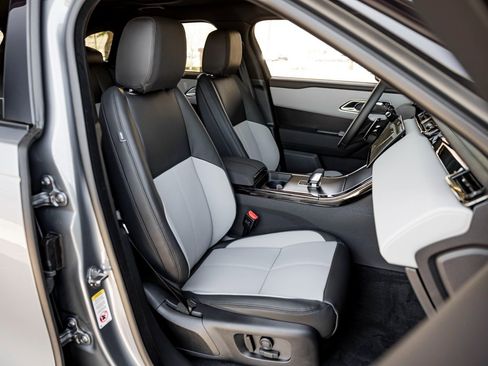 New 2026 Land Rover Range Rover Velar Dynamic SE image 26