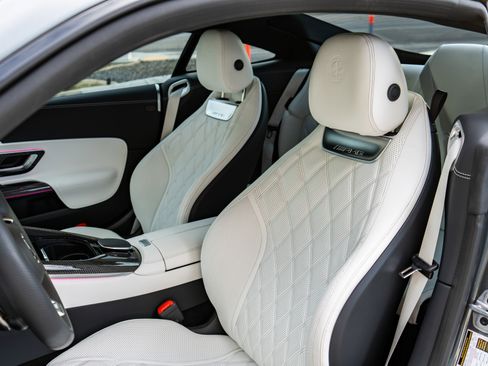 Used 2025 Mercedes-Benz AMG GT 63 image 11