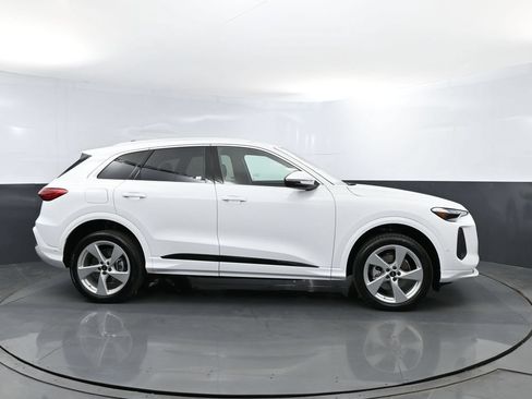 New 2026 Audi Q5 Premium Plus AWD/4WD image 4