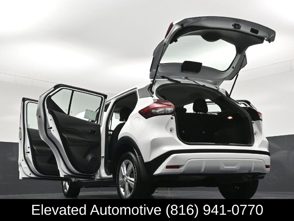 Used 2023 Nissan Kicks S FWD image 34