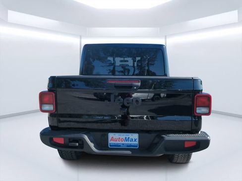 Used 2025 Jeep Gladiator Sport AWD/4WD image 4