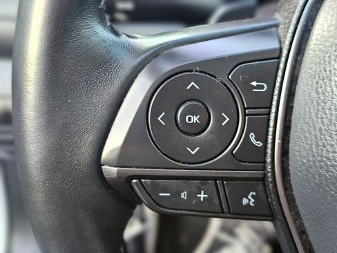 Used 2023 Toyota Camry XSE image 18