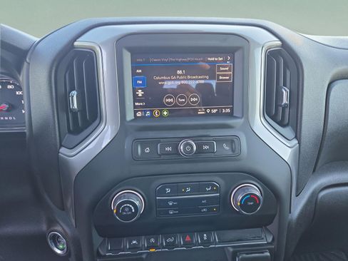 Used 2024 Chevrolet Silverado 1500 Custom image 15