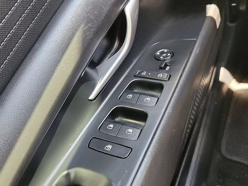 Used 2024 Hyundai Elantra SEL FWD image 13
