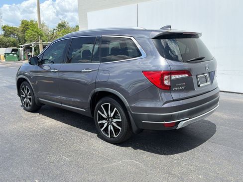 Used 2021 Honda Pilot Touring image 3